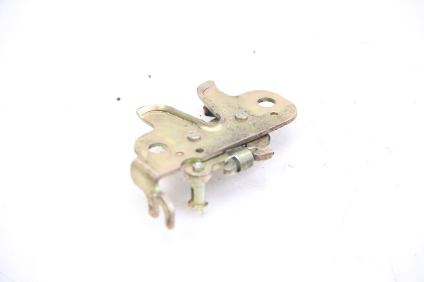 photo de SERRURE DE SELLE PEUGEOT E-VIVACITY 1 (2012 - 2018) - Détail de la pièce