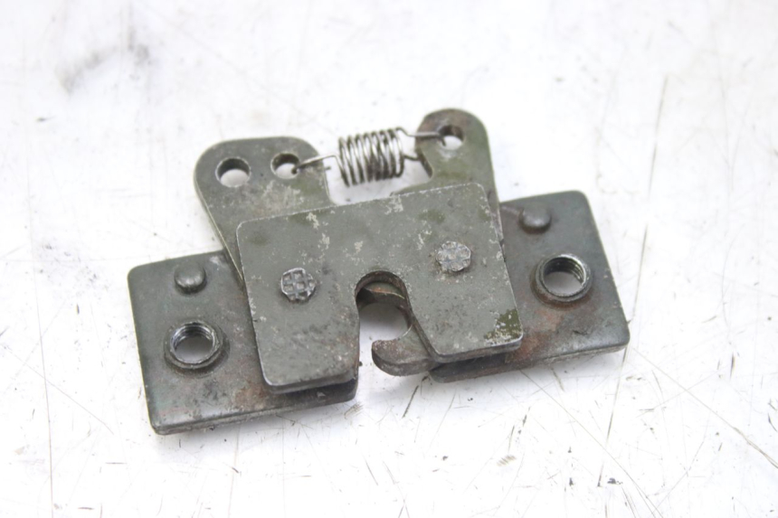 photo de SERRURE DE SELLE PEUGEOT ELYSTAR 50 (2002 - 2014) - Vue principale