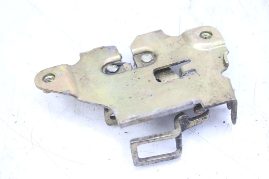 photo de SERRURE DE SELLE SYM FIDDLE 2 50 (2008 - 2013) - Zoom état d’usage