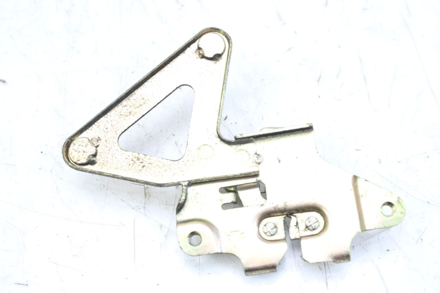 photo de SERRURE DE SELLE SYM FIDDLE 3 III 125 (2014 - 2020) - Zoom état d’usage