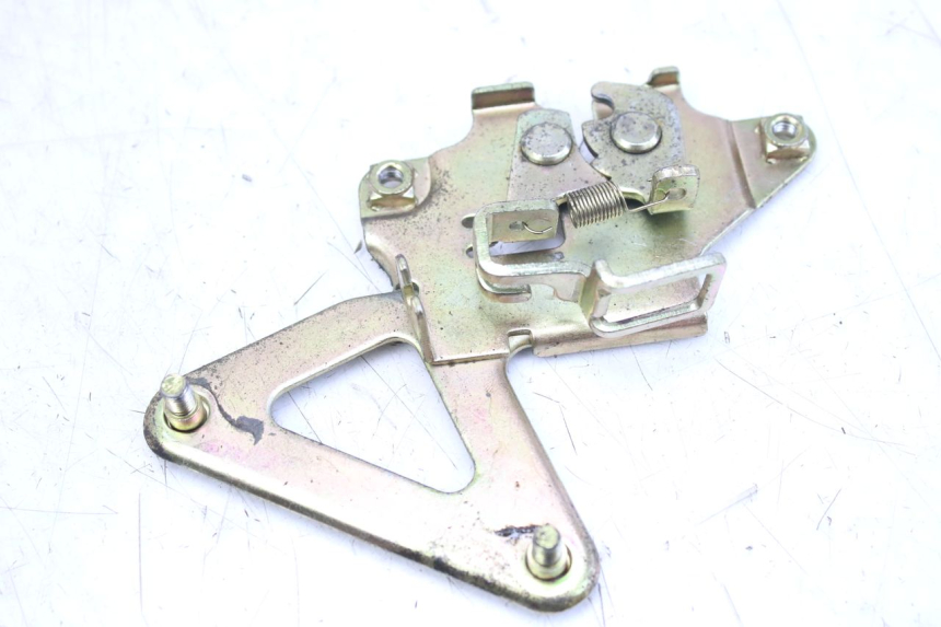 photo de SERRURE DE SELLE SYM FIDDLE 3 III 125 (2014 - 2020) - Autre angle de vue