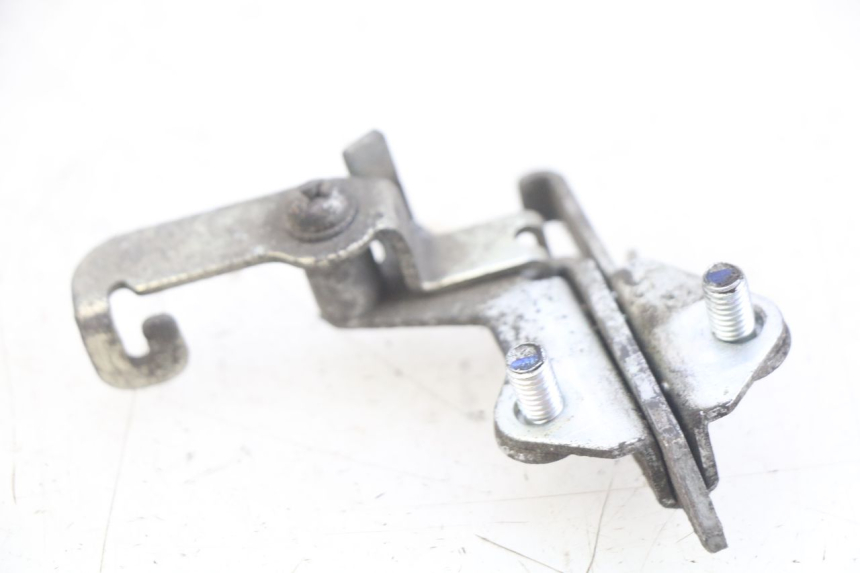 photo de SERRURE DE SELLE YAMAHA FJR ABS 1300 (2006 - 2012) - Détail de la pièce