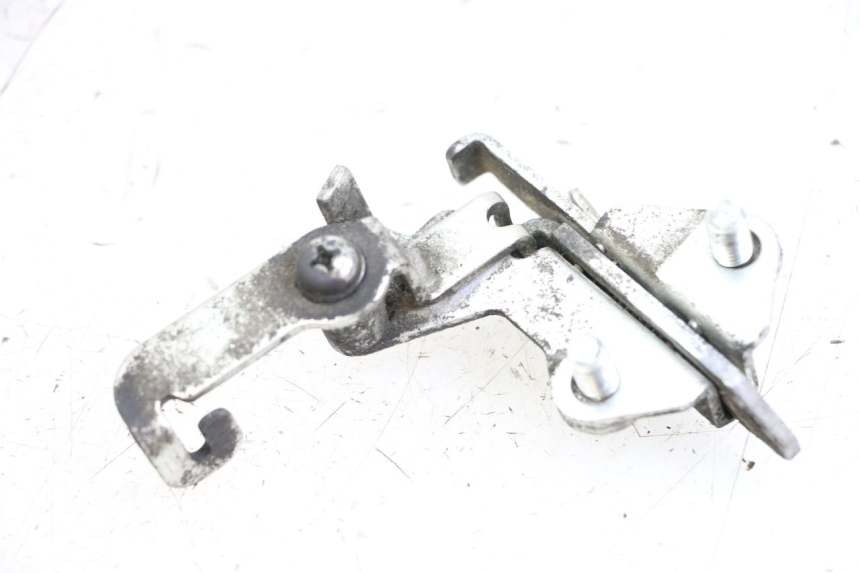 photo de SERRURE DE SELLE YAMAHA FJR ABS 1300 (2006 - 2012) - Autre angle de vue