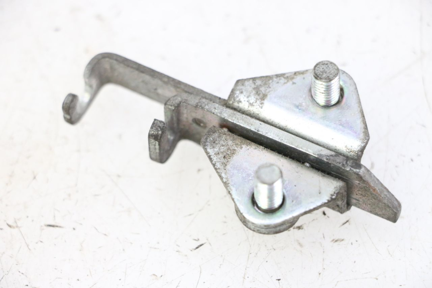 photo de SERRURE DE SELLE YAMAHA FZ6 FAZER S2 600 (2007 - 2011) - Détail de la pièce