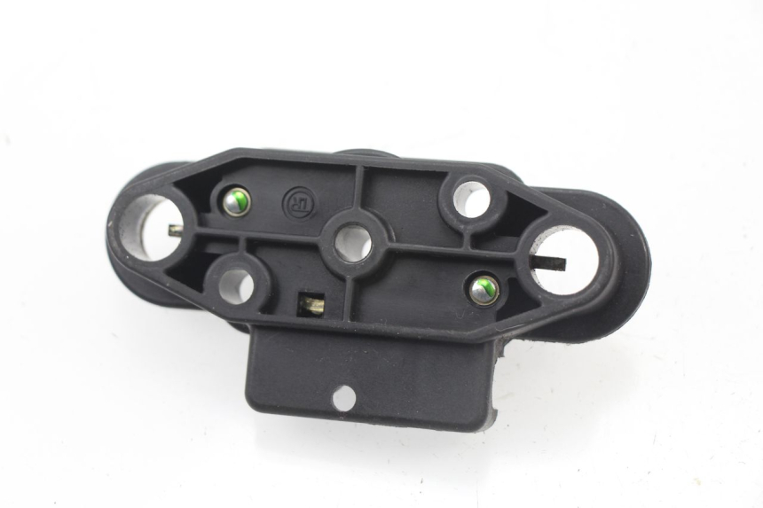 photo de SERRURE DE SELLE SUZUKI GSF N BANDIT 600 (2000 - 2004) - Détail de la pièce