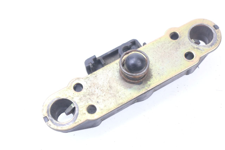 photo de SERRURE DE SELLE SUZUKI GSF N BANDIT 600 (1996 - 1999) - Détail de la pièce