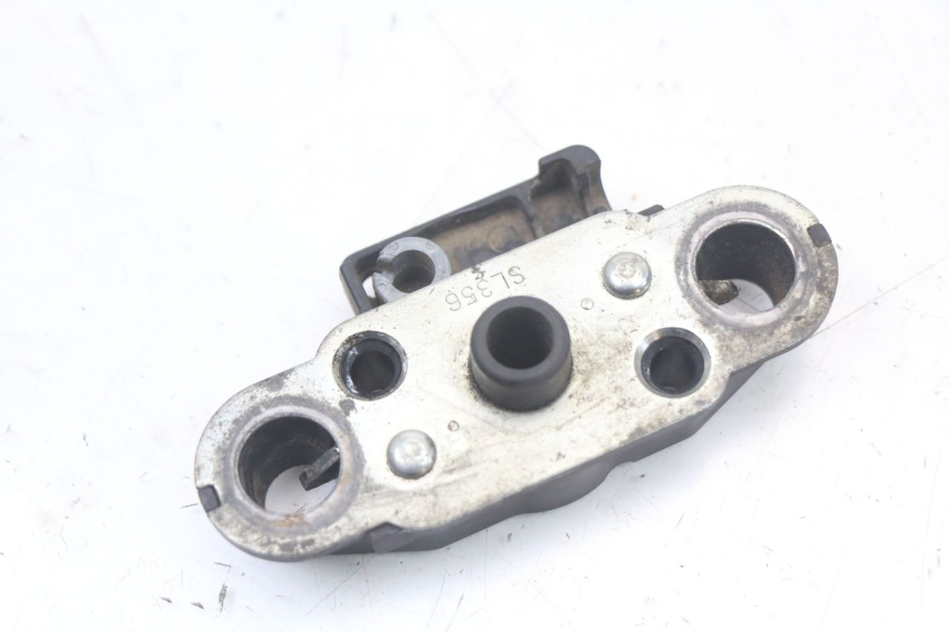 photo de SERRURE DE SELLE SUZUKI GSR 750 (2011 - 2017) - Détail de la pièce