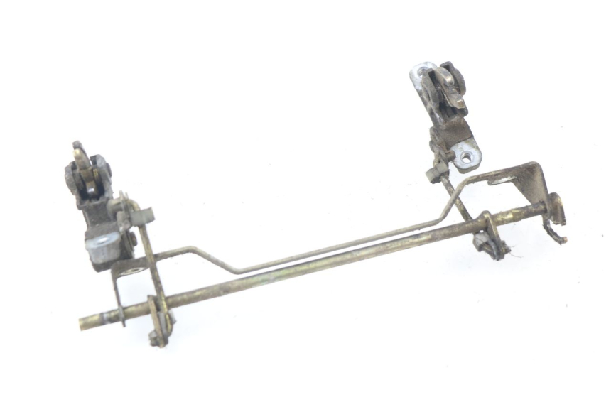 photo de SERRURE DE SELLE KAWASAKI GTR 1000 (1994 - 2004) - Gros plan technique