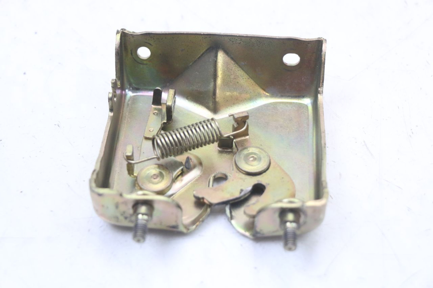 photo de SERRURE DE SELLE HONDA NES AROBASE 125 (2000 - 2003) - Détail de la pièce