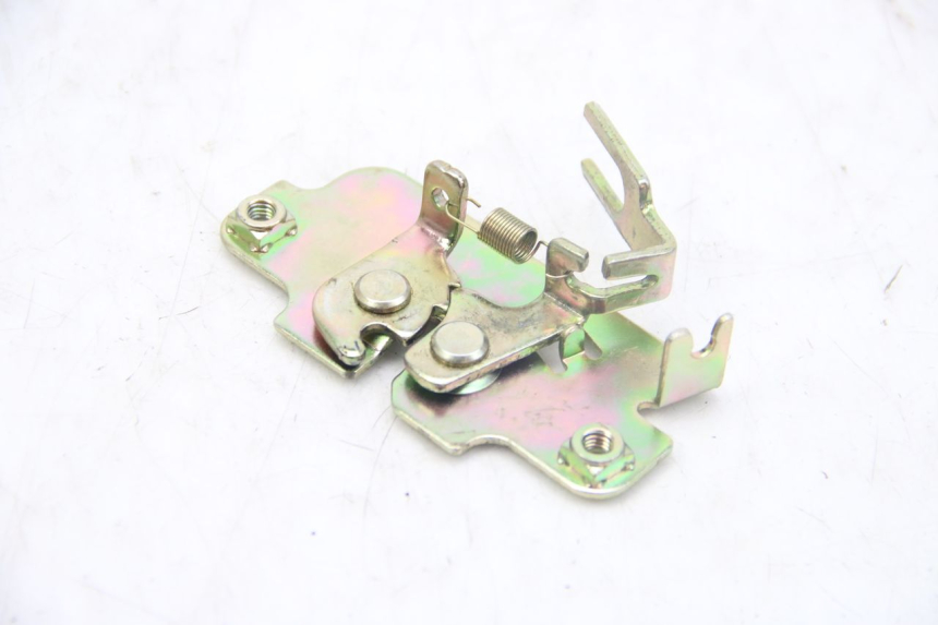 photo de SERRURE DE SELLE SYM JET 4 4T 50 (2018 - 2021) - Détail de la pièce