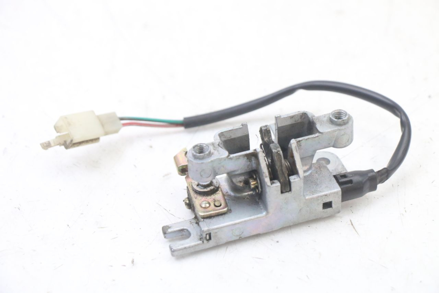 photo de SERRURE DE SELLE KYMCO GRAND DINK 125 (2008 - 2014) - Vue principale