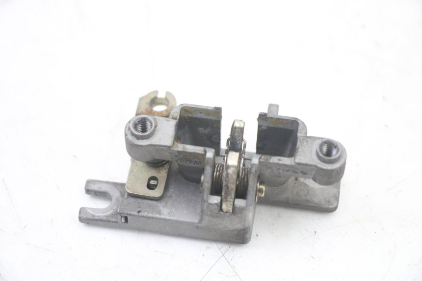 photo de SERRURE DE SELLE KYMCO PEOPLE S 125 (2000 - 2008) - Détail de la pièce