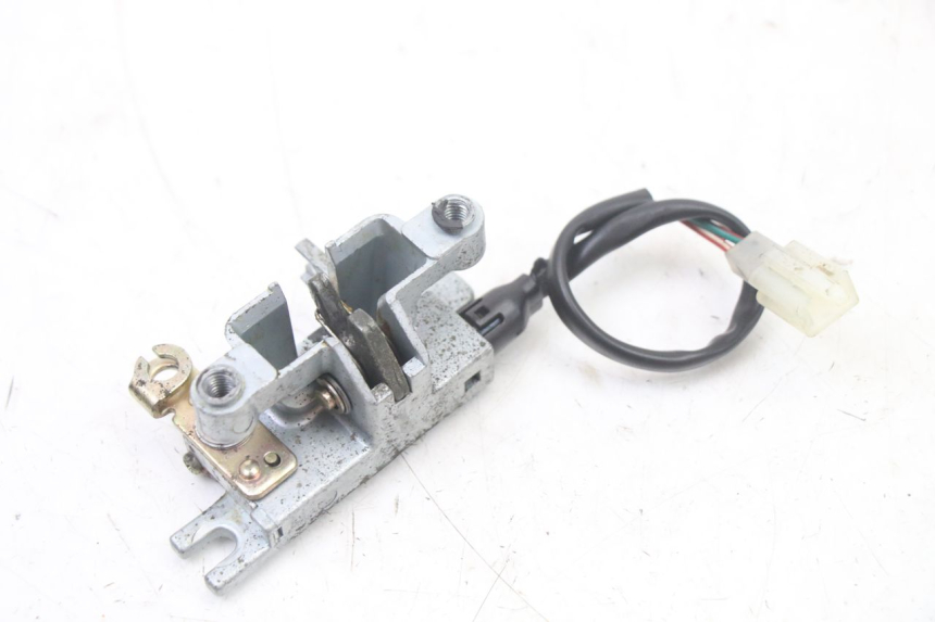 photo de SERRURE DE SELLE KYMCO XCITING 500 (2007 - 2010) - Détail de la pièce