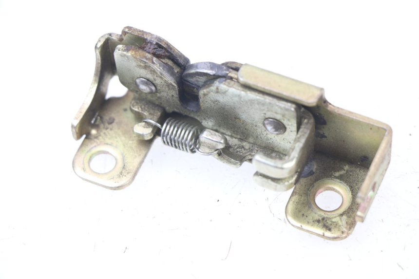 photo de SERRURE DE SELLE KYMCO LIKE 2T 50 (2009 - 2018) - Détail de la pièce