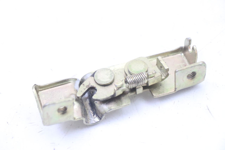 photo de SERRURE DE SELLE LONGJIA SHARPY 125 (2020 - 2024) - Détail de la pièce