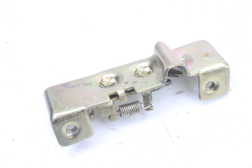 photo de SERRURE DE SELLE LONGJIA SHARPY 125 (2020 - 2024) - Autre angle de vue