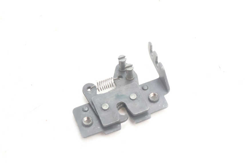 photo de SERRURE DE SELLE PIAGGIO MP3 HPE 530 (2022 - 2026) - Vue principale