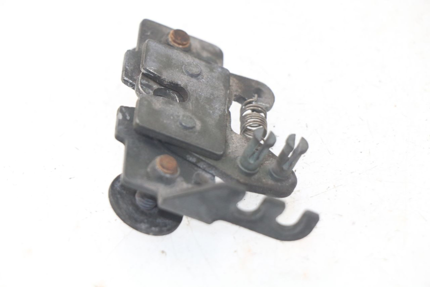 photo de SERRURE DE SELLE PIAGGIO MP3 LT 400 (2007 - 2012) - Détail de la pièce