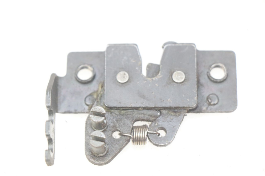 photo de SERRURE DE SELLE PIAGGIO MP3 LT 300 (2010 - 2016) - Vue principale