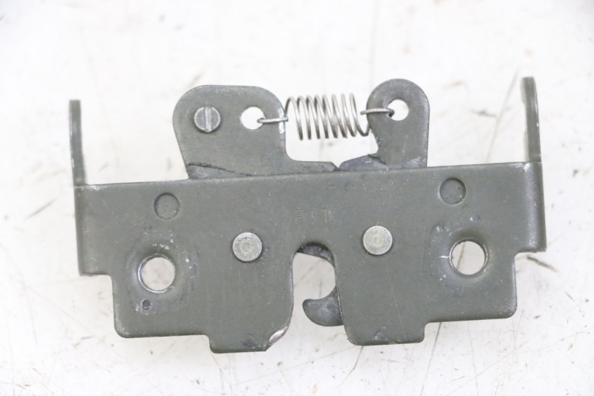 photo de SERRURE DE SELLE PIAGGIO MP3 LT 300 (2010 - 2016) - Zoom état d’usage