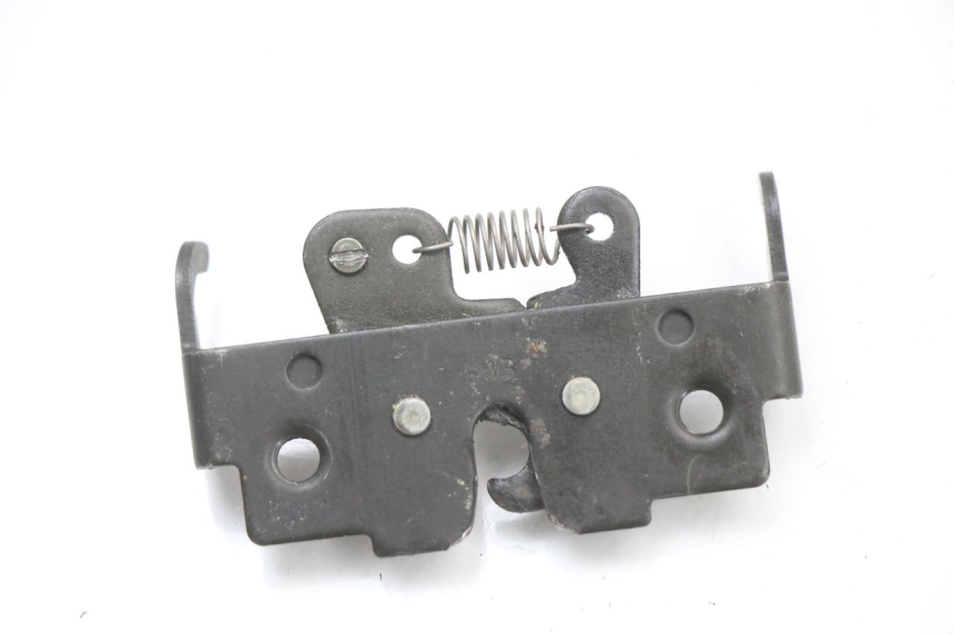 photo de SERRURE DE SELLE PIAGGIO MP3 500 (2011 - 2015) - Détail de la pièce