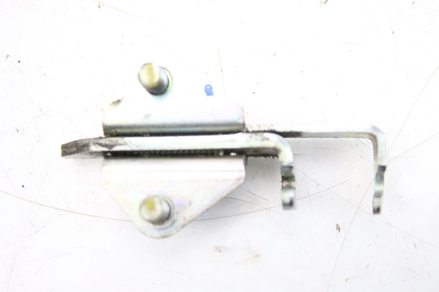 photo de SERRURE DE SELLE YAMAHA MT-07 MT07 700 (2018 - 2020) - Autre angle de vue