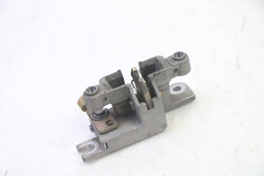 photo de SERRURE DE SELLE KYMCO LIKE 4T 50 (2019 - 2025) - Zoom état d’usage