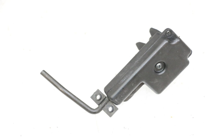 photo de SERRURE DE SELLE PIAGGIO NEW TYPHOON 50 (2018 - 2021) - Détail de la pièce