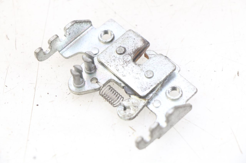 photo de SERRURE DE SELLE GILERA NEXUS 125 (2007 - 2009) - Détail de la pièce