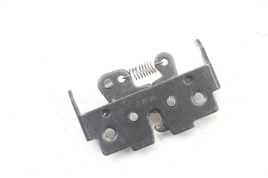 photo de SERRURE DE SELLE PIAGGIO NRG POWER PUREJET 50 (2018 - 2021) - Zoom état d’usage