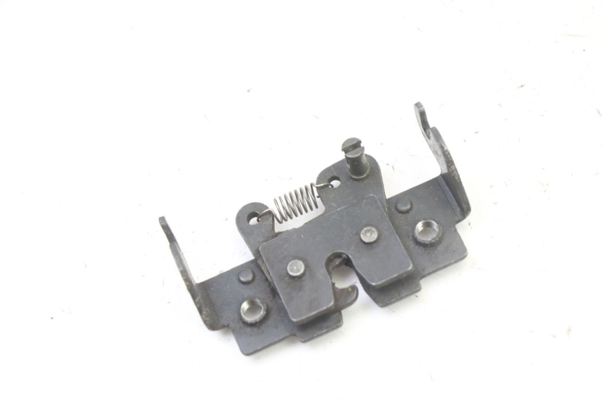 photo de SERRURE DE SELLE PIAGGIO NRG POWER PUREJET 50 (2018 - 2021) - Vue principale