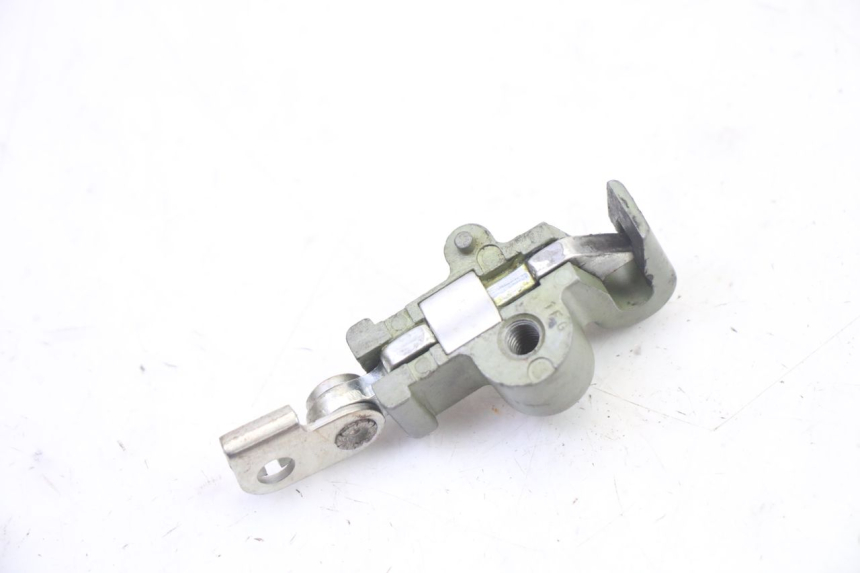 photo de SERRURE DE SELLE HONDA NTV DEAUVILLE ABS 700 (2007 - 2016) - Gros plan technique