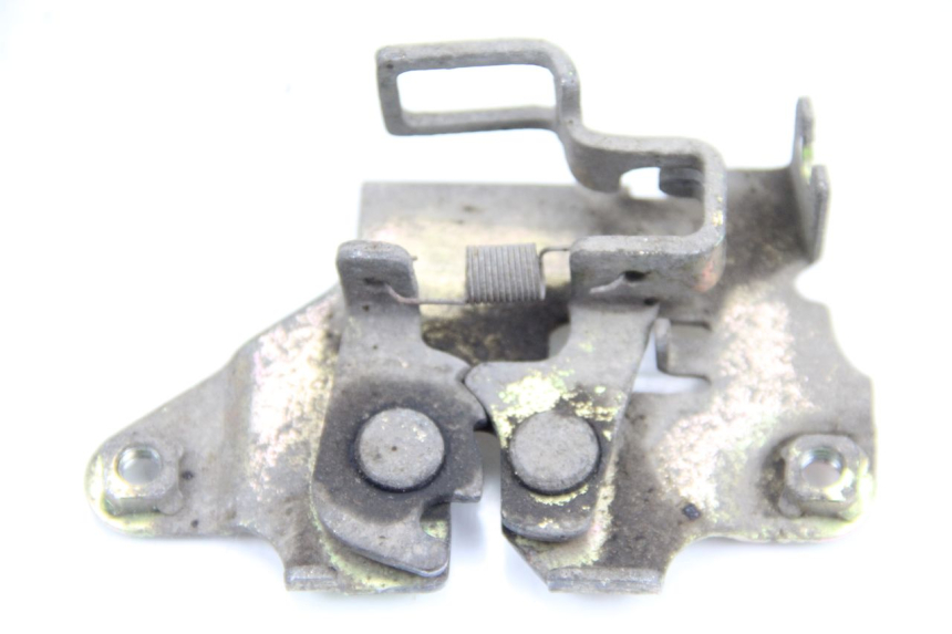 photo de SERRURE DE SELLE SYM ORBIT 2 4T 50 (2008 - 2017) - Détail de la pièce