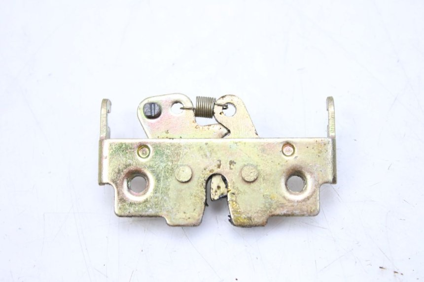 photo de SERRURE DE SELLE KEEWAY OUTLOOK 125 (2007 - 2013) - Zoom état d’usage