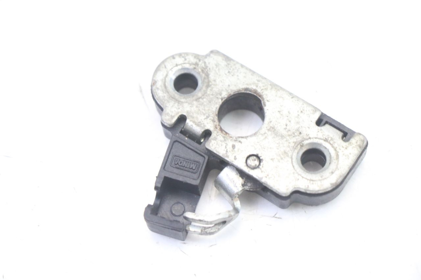 photo de SERRURE DE SELLE MBK OVETTO 4T 50 (2008 - 2016) - Détail de la pièce