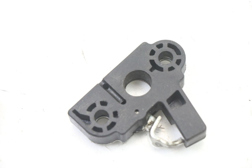 photo de SERRURE DE SELLE MBK OVETTO 4T 50 (2008 - 2016) - Zoom état d’usage