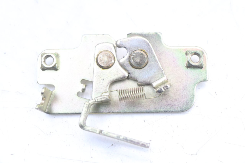 photo de SERRURE DE SELLE PEUGEOT BELVILLE 125 (2017 - 2021) - Vue principale