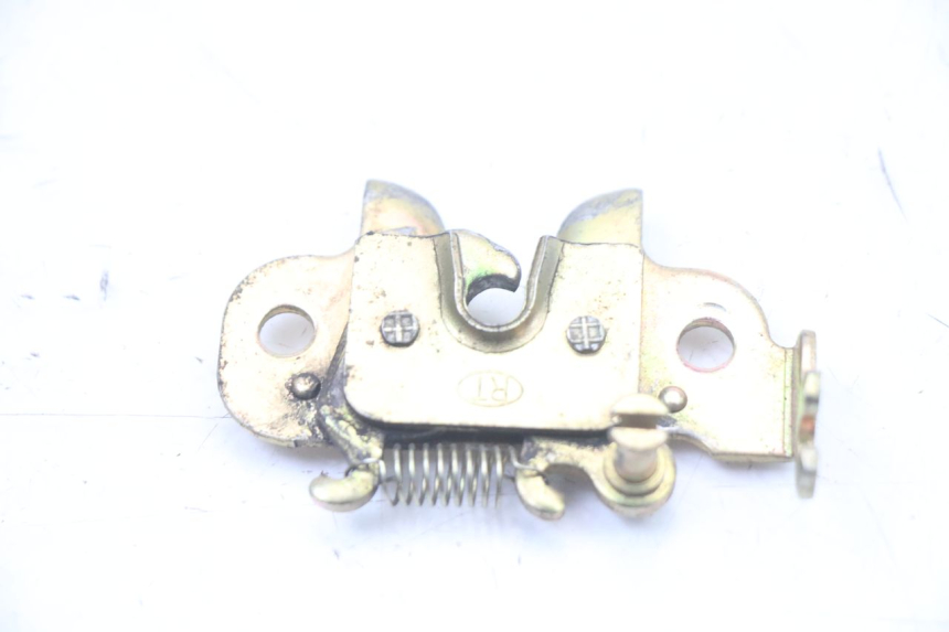 photo de SERRURE DE SELLE PEUGEOT KISBEE 4T 50 (2018 - 2022) - Détail de la pièce