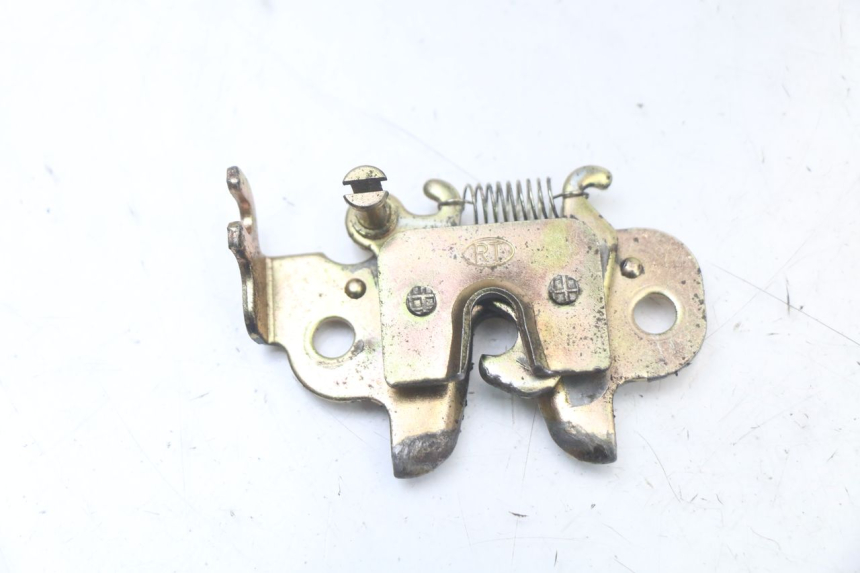 photo de SERRURE DE SELLE PEUGEOT STREETZONE 4T 50 (2018 - 2023) - Vue principale