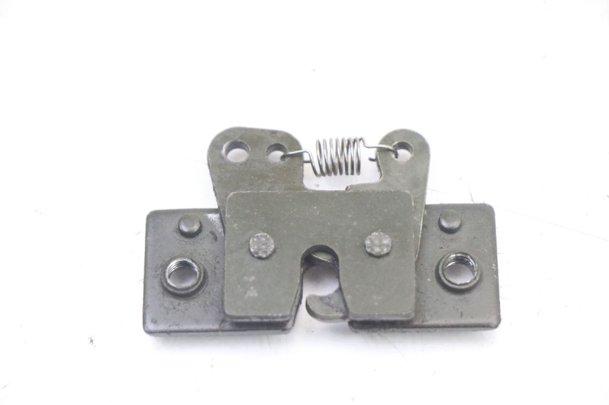 photo de SERRURE DE SELLE PEUGEOT TREKKER TKR 50 (2005 - 2014) - Vue principale