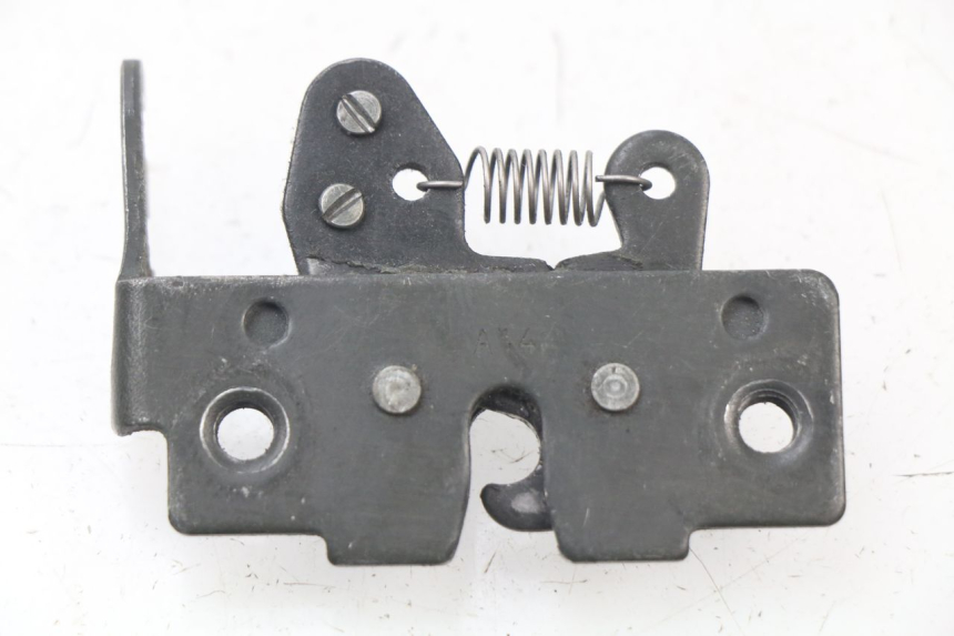 photo de SERRURE DE SELLE PIAGGIO PRIMAVERA 125 (2013 - 2021) - Détail de la pièce