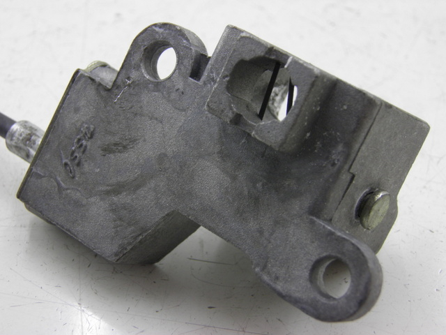 photo de SERRURE DE SELLE ROADSIGN WALLABY 50 (2009 - 2014) - Détail de la pièce