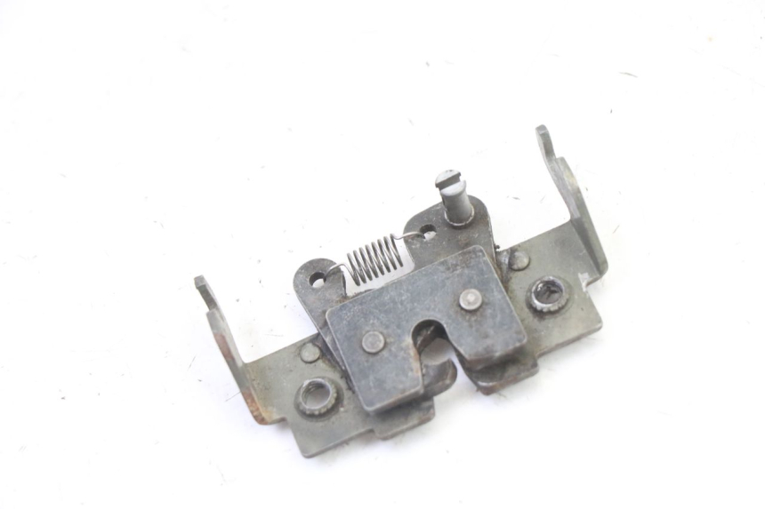 photo de SERRURE DE SELLE GILERA RUNNER SL 50 (2006 - 2009) - Vue principale