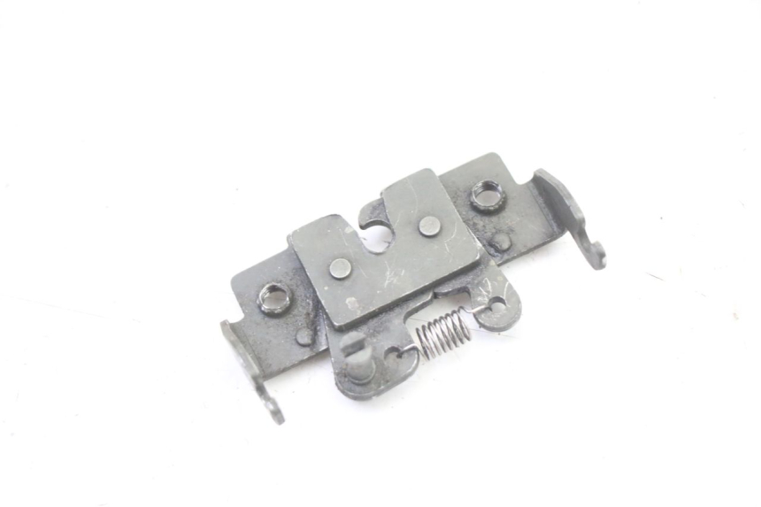 photo de SERRURE DE SELLE GILERA RUNNER SP 50 (2006 - 2008) - Détail de la pièce