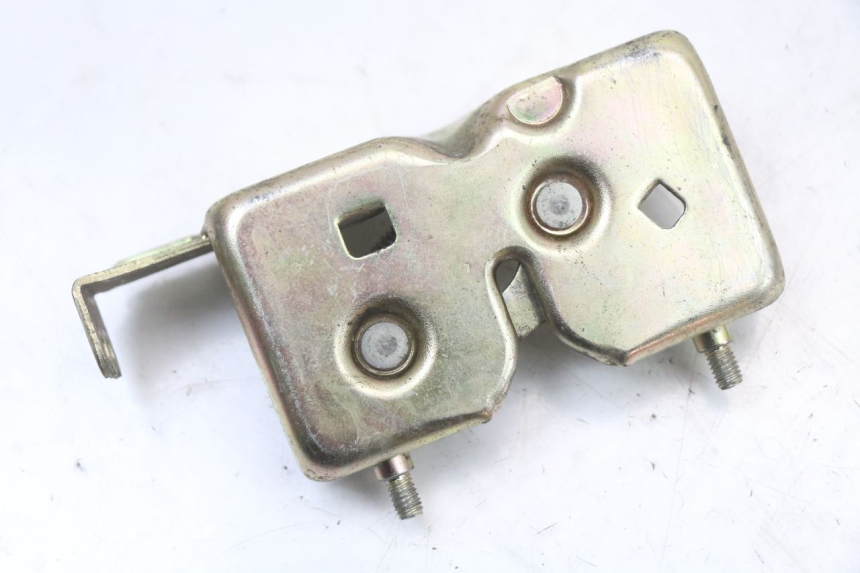 photo de SERRURE DE SELLE DAELIM S3 125 (2010 - 2017) - Zoom état d’usage