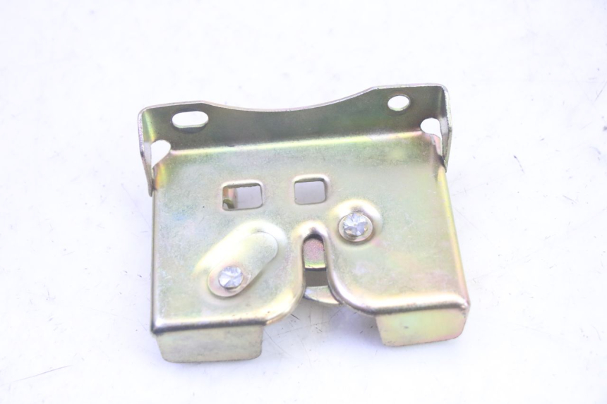 photo de SERRURE DE SELLE JM MOTORS SANTANA EVO 50 (2024 - 2026) - Zoom état d’usage