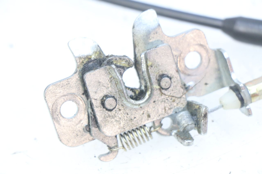 photo de SERRURE DE SELLE JM MOTORS SANTANA 50 (2014 - 2023) - Autre angle de vue