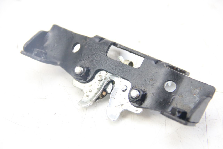 photo de SERRURE DE SELLE JM MOTORS SANTANA 50 (2014 - 2023) - Détail de la pièce