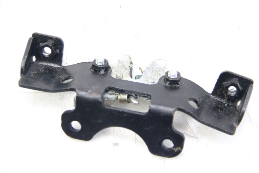 photo de SERRURE DE SELLE JM MOTORS SANTANA 50 (2014 - 2023) - Zoom état d’usage