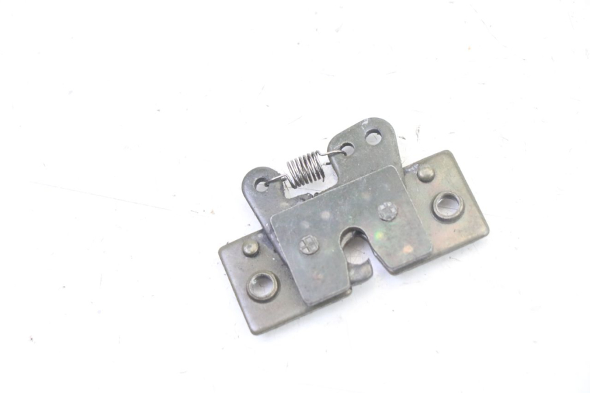 photo de SERRURE DE SELLE PEUGEOT SATELIS 125 (2013 - 2018) - Vue principale